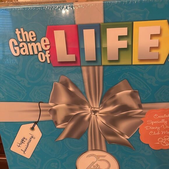 Disney Vacation Club The Game of Life created 4 DVC members 25 year anniversary - Picture 4 of 10